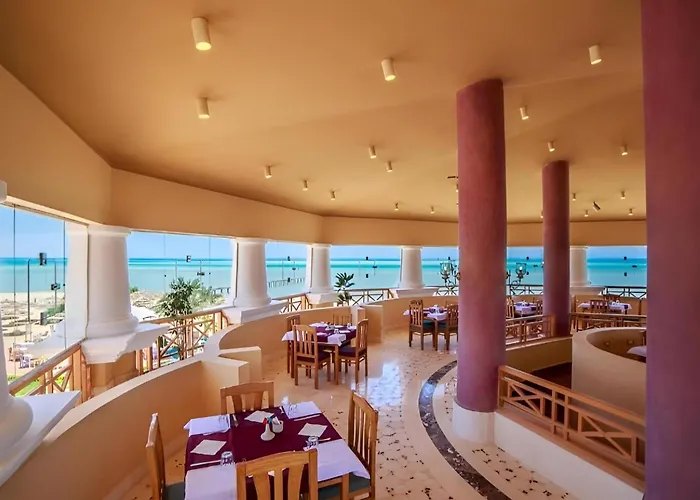 Üdülőközpont Royal Premier Luxury *